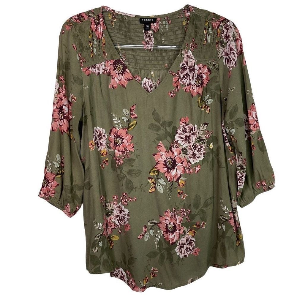 Torrid Green Season Floral Crepe Smocked 3/4 Sleeve Blouse Medium